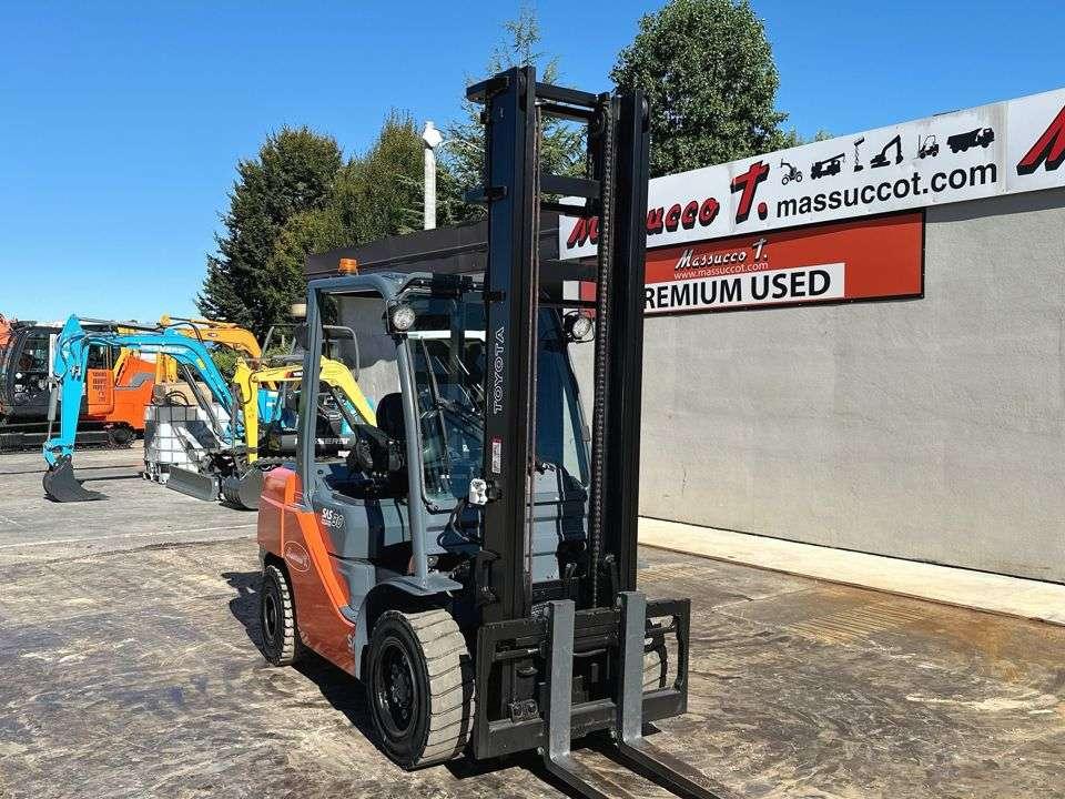 Toyota 02-8FDF30 Foto 6