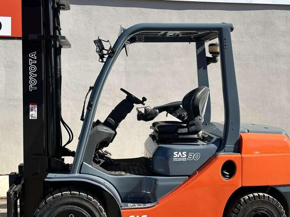 Toyota 02-8FDF30 Foto 8