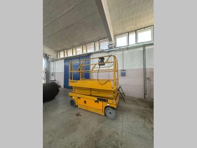 Haulotte Compact 10 in vendita da Lift Progress Srl