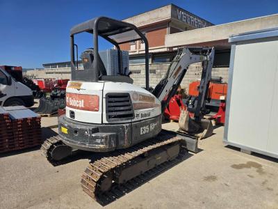 Bobcat E35