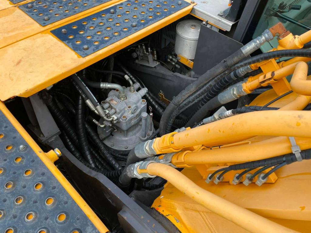 Hitachi ZX350LCN-5 Foto 27