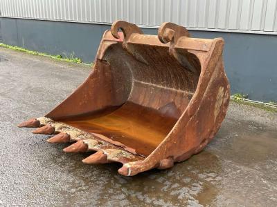 Verachtert Bucket with teeth in vendita da Big Machinery