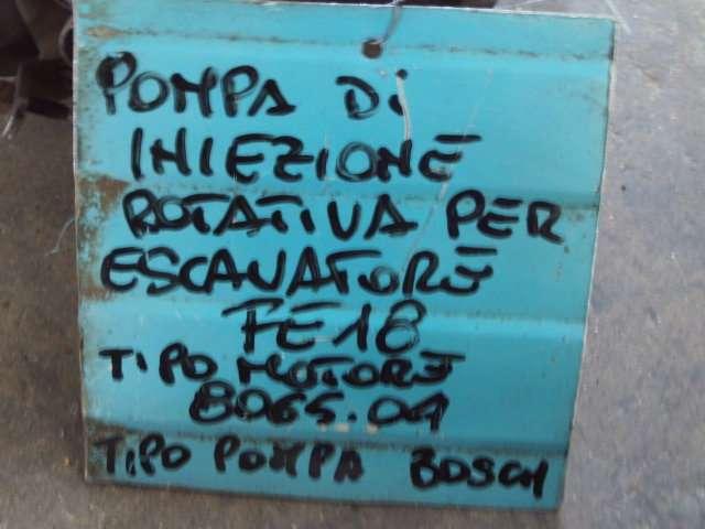 Pompa iniezione motore (rotativa) per Fiat Allis FE18 - MOTORE FIAT 8065.04 - POMPA BOSCH 04510214 Foto 7