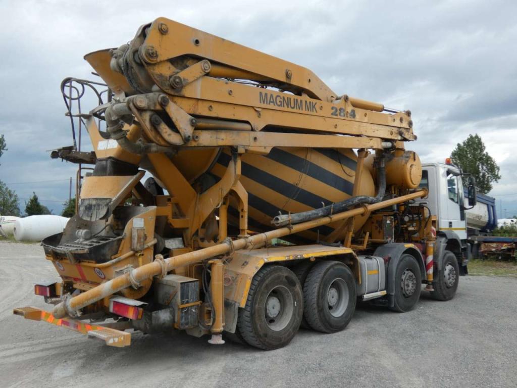 Iveco EUROTRAKKER 410E44H Foto 6