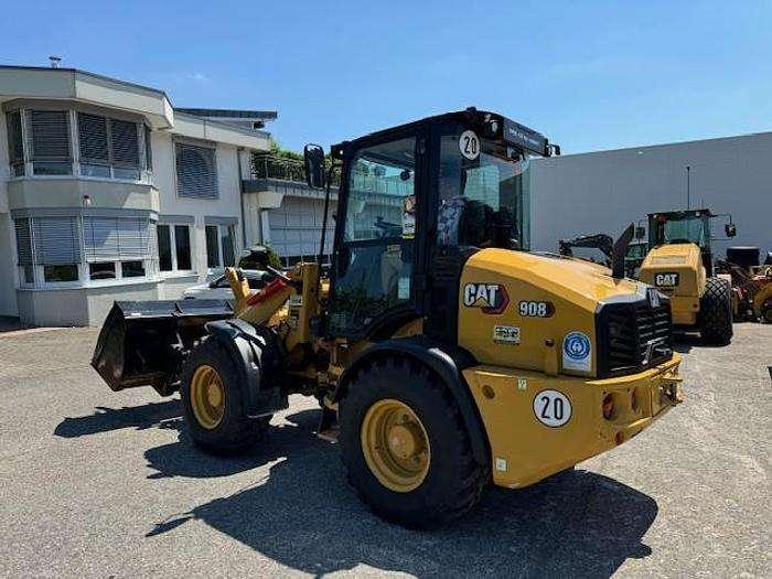 Caterpillar 908 Foto 3
