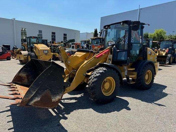 Caterpillar 908 Foto 4