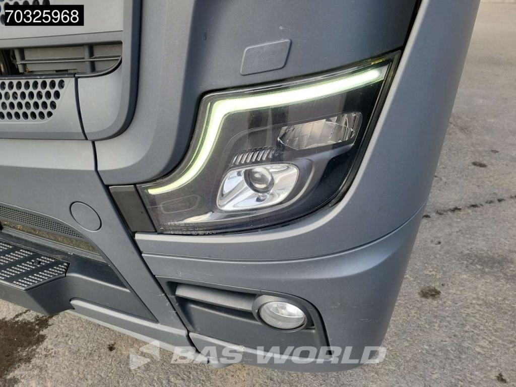 Mercedes-Benz Actros L 1845 4X2 BigSpace Retarder 2xTanks Standklima Foto 9