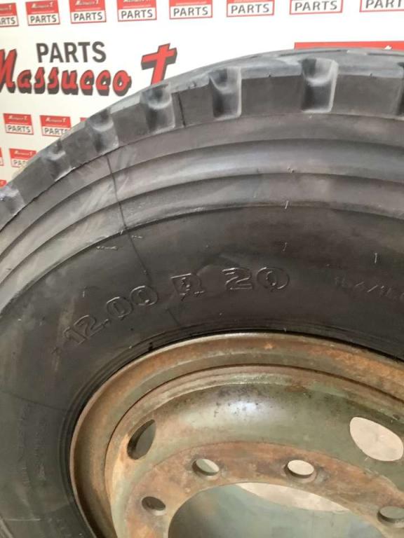 Pneumatico con Cerchio per Iveco 260/330 F 35 Foto 3