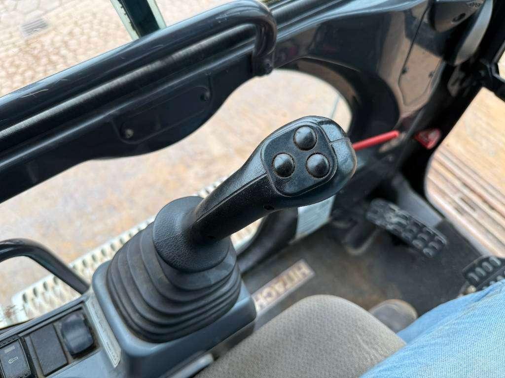 Hitachi ZX250LC-6 - Hammer Lines / Isuzu Engine Foto 16
