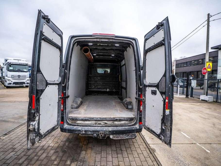 Volkswagen CRAFTER 2.0 TDI - 70 536 KM Foto 15
