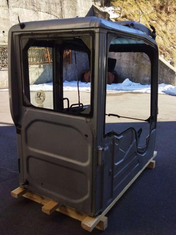 Cabina per New Holland Serie C Foto 7