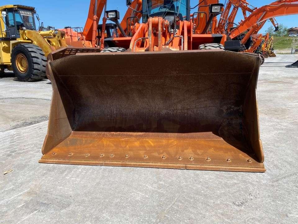 Hitachi ZW250-6 Foto 5