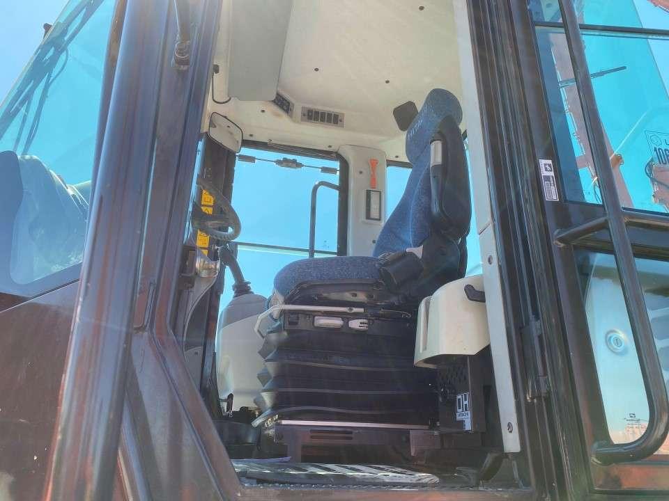 Hitachi ZW250-6 Foto 6