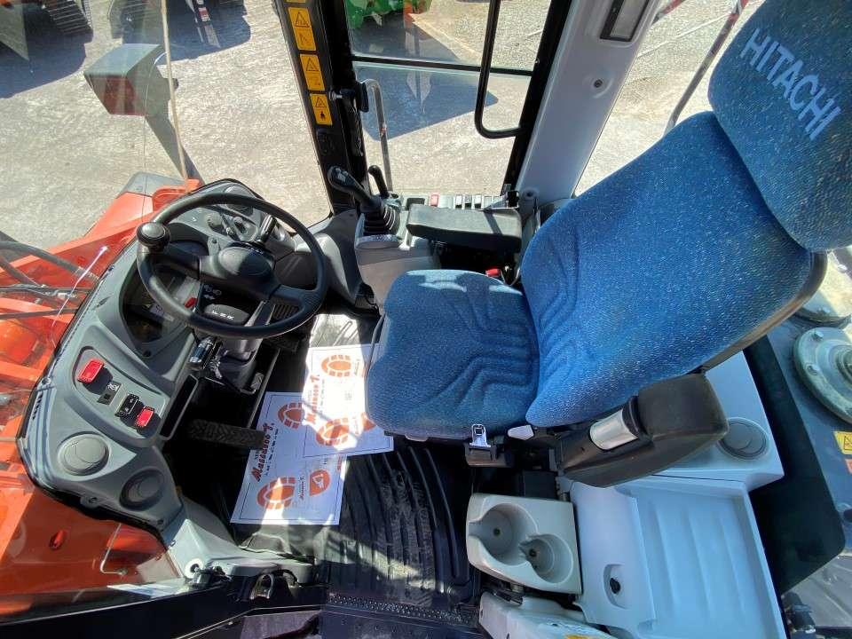 Hitachi ZW250-6 Foto 7