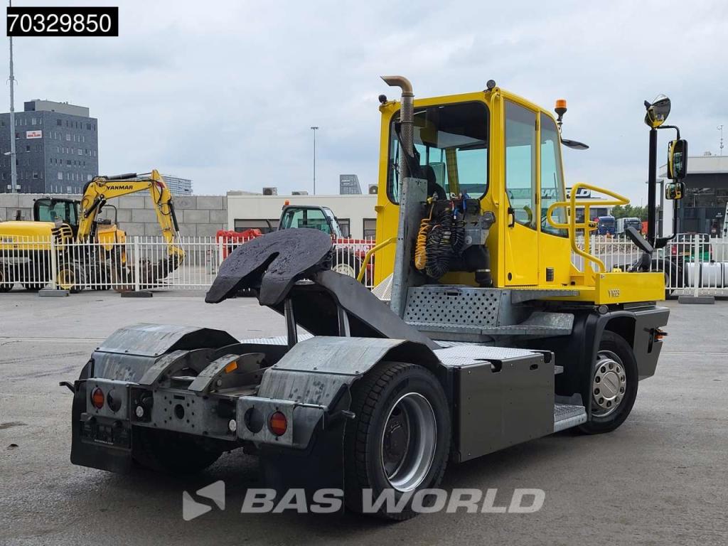 Terberg YT223 4X2 Big-Axle Hebesattel Foto 5