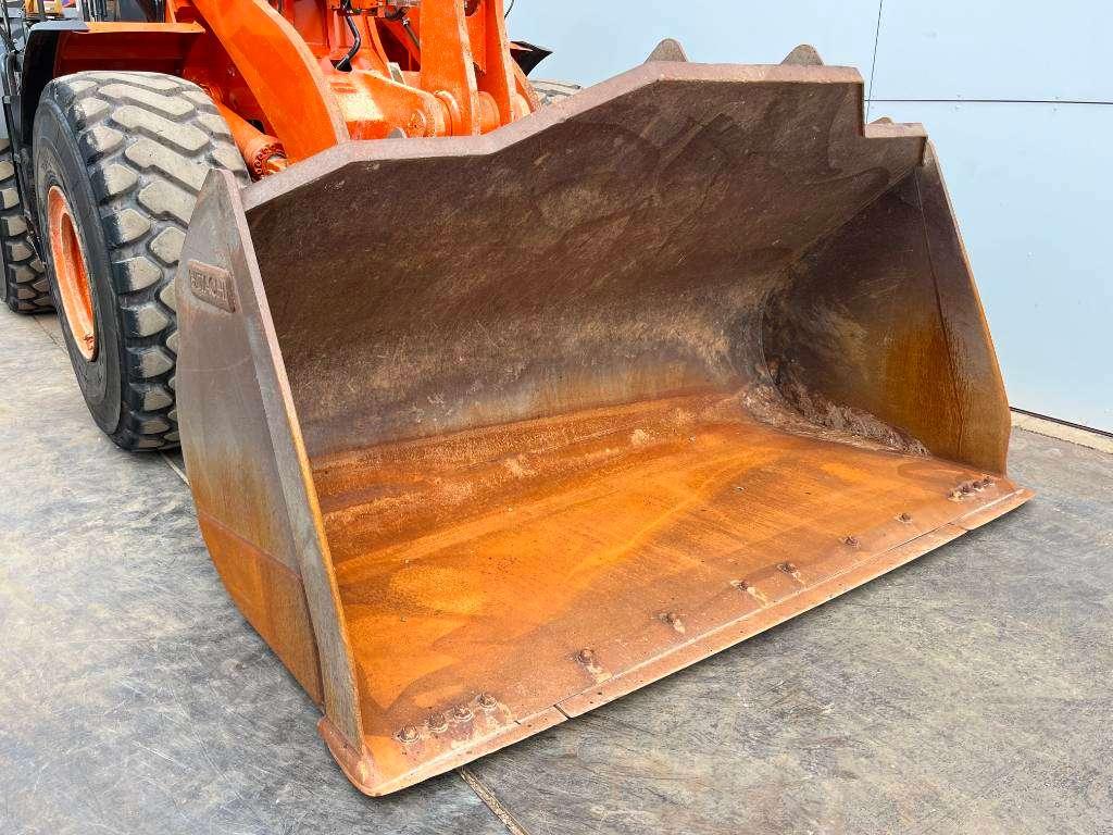 Hitachi ZW310-6 - Automatic Greasing / GOOD TYRES Foto 22