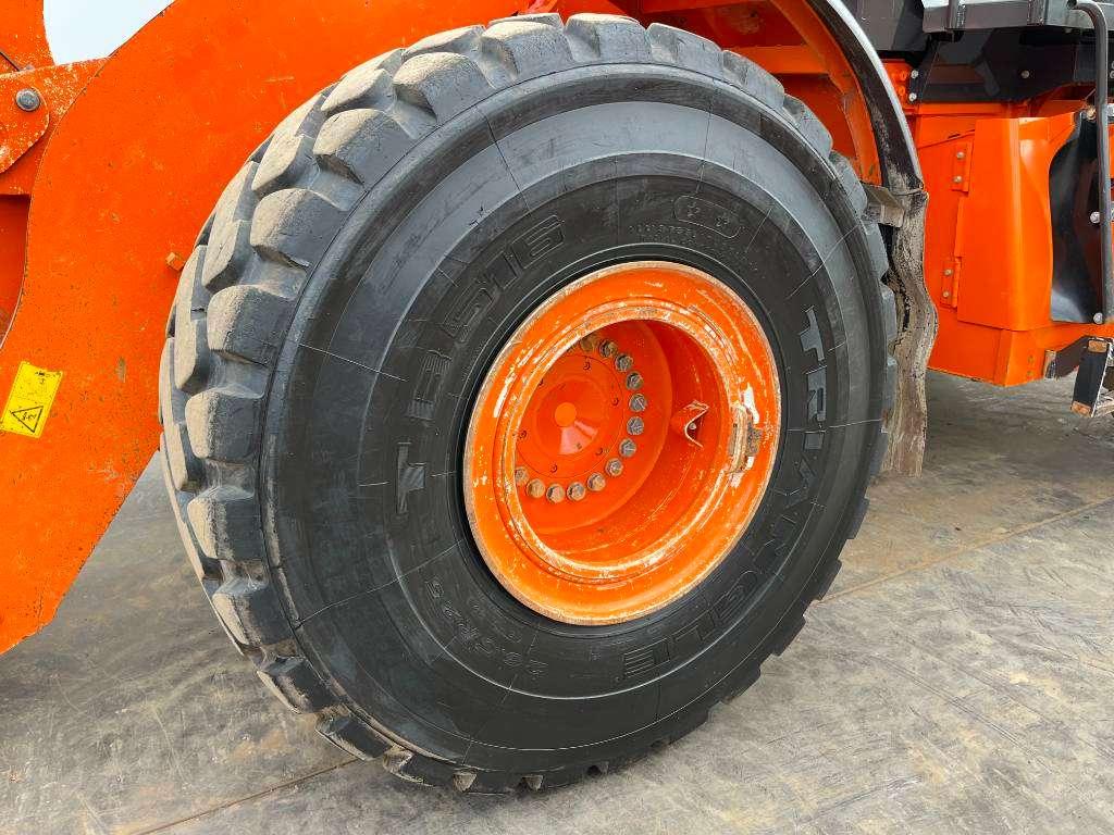 Hitachi ZW310-6 - Automatic Greasing / GOOD TYRES Foto 23
