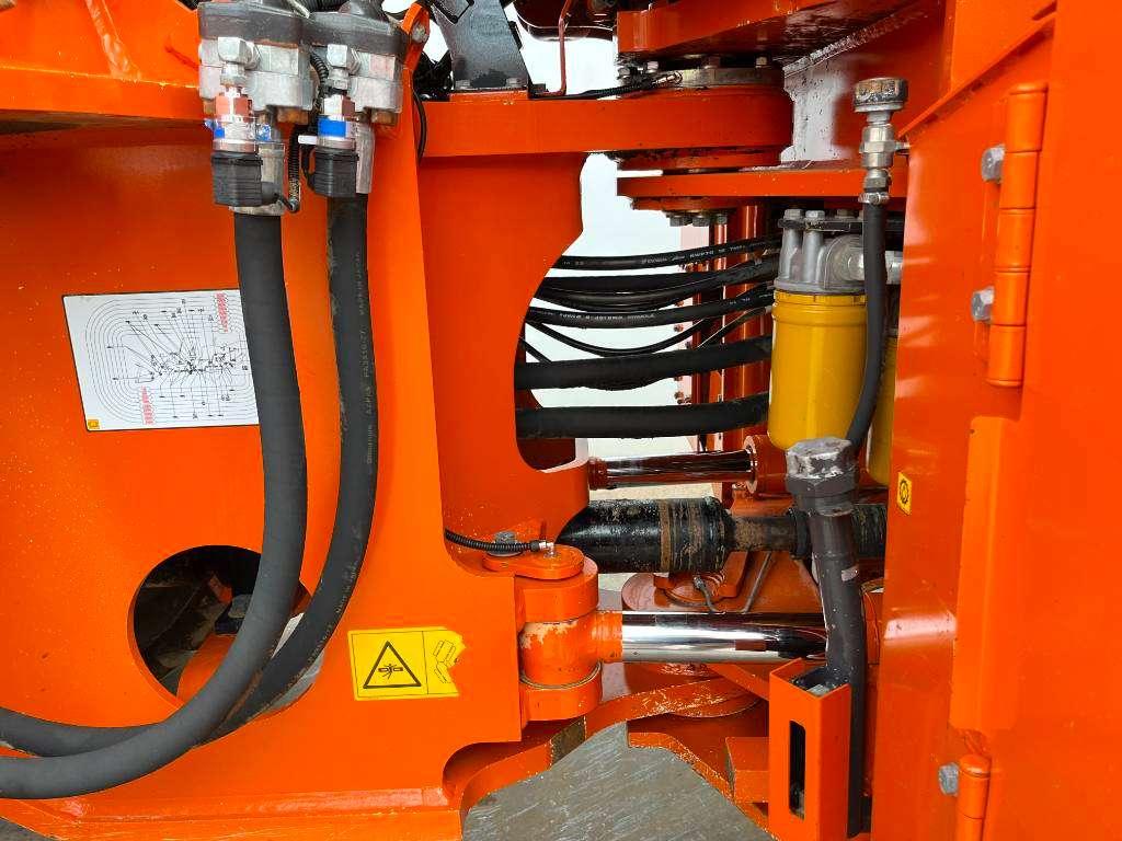 Hitachi ZW310-6 - Automatic Greasing / GOOD TYRES Foto 27