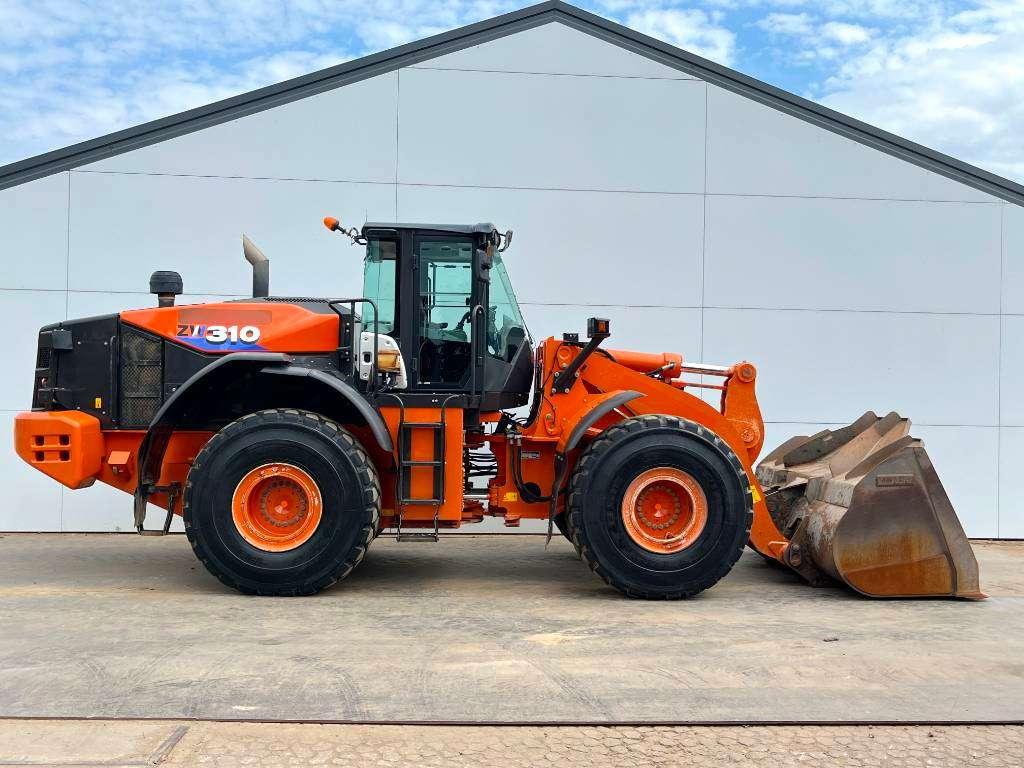 Hitachi ZW310-6 - Automatic Greasing / GOOD TYRES Foto 5