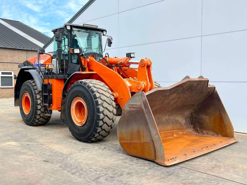 Hitachi ZW310-6 - Automatic Greasing / GOOD TYRES Foto 6