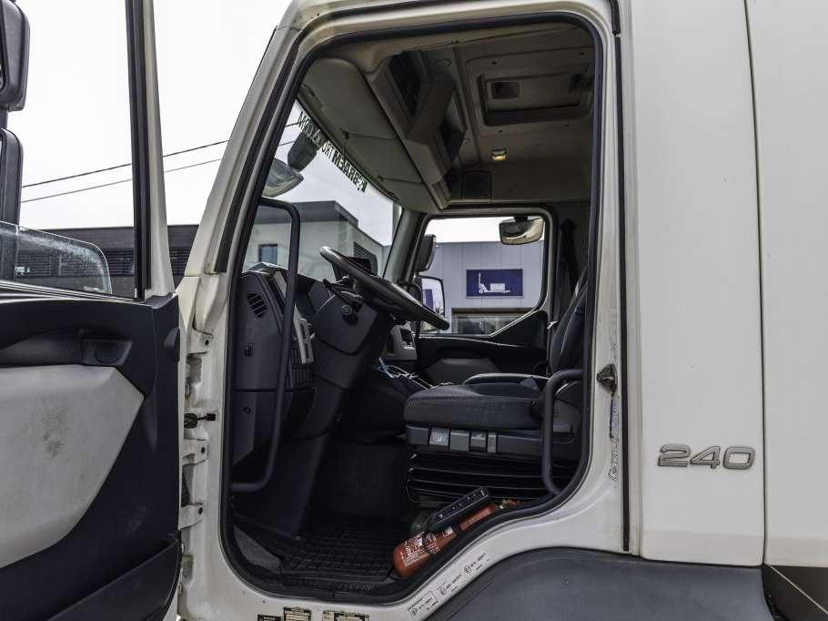 Volvo FL 240 (12T.) + DHOLLANDIA 2T. Foto 10