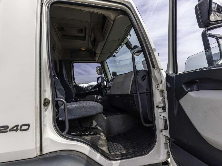 Volvo FL 240 (12T.) + DHOLLANDIA 2T. Foto 19