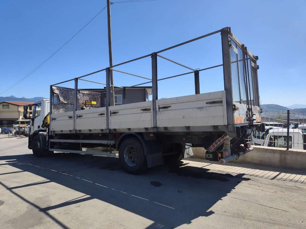 Iveco EUROCARGO 180E25K Foto 14