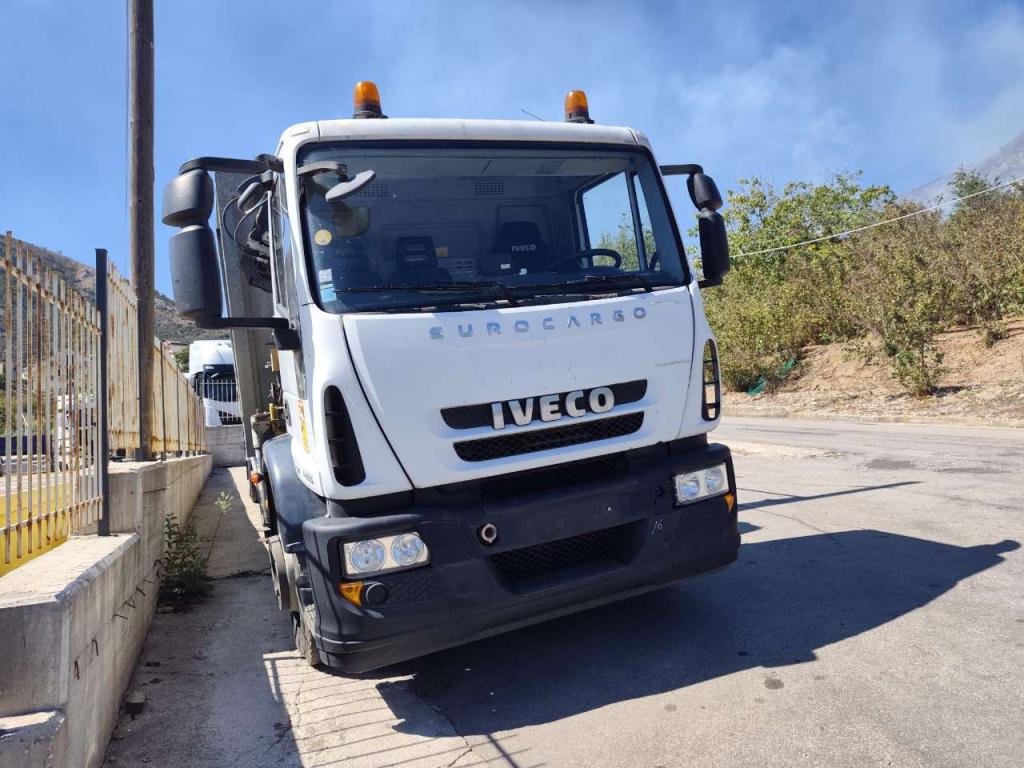 Iveco EUROCARGO 180E25K Foto 28