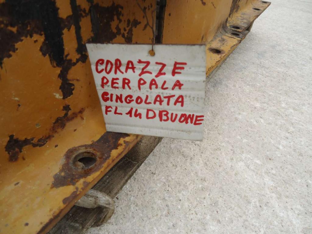Corazze inferiori per Fiat Allis FL14D Foto 2