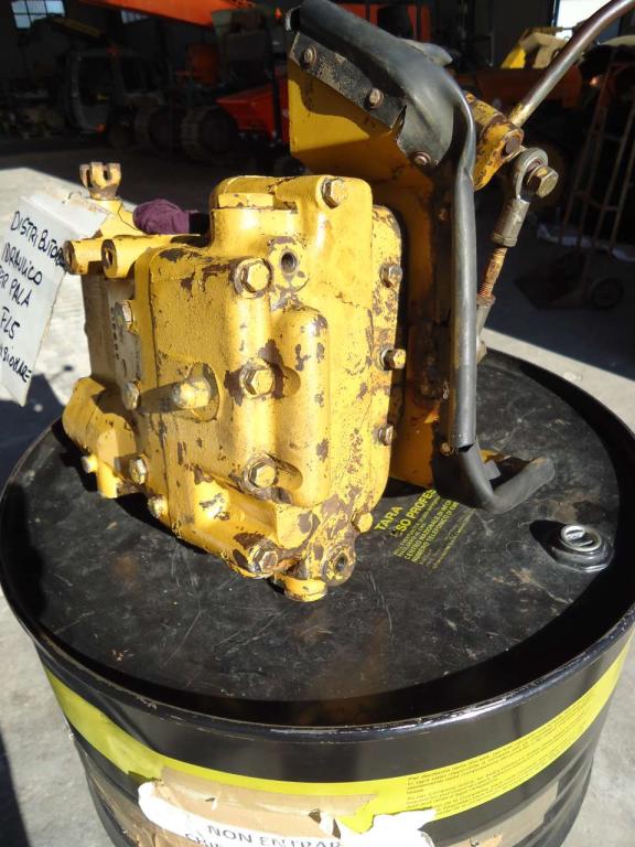 Distributore idraulico per Fiat Allis FL5 Foto 4