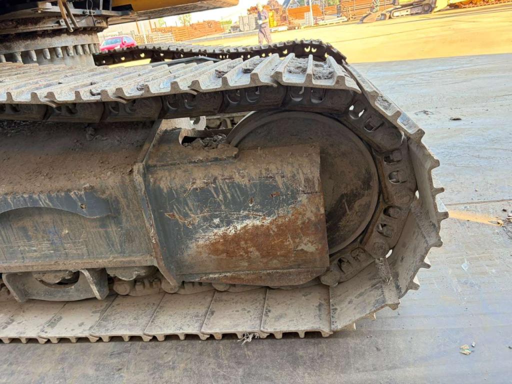 Liebherr R922LC Foto 17