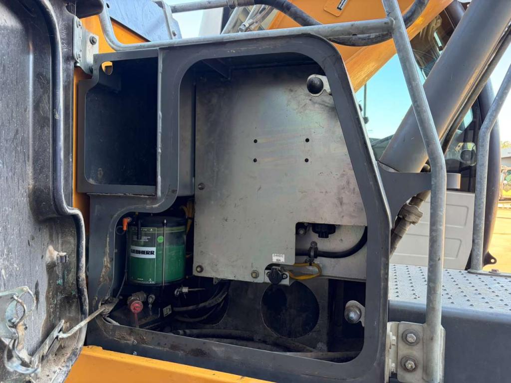 Liebherr R922LC Foto 29