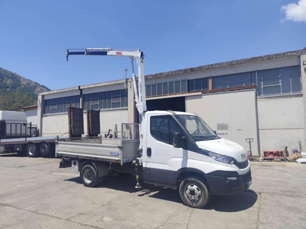 Iveco DAILY 35-120 Foto 15