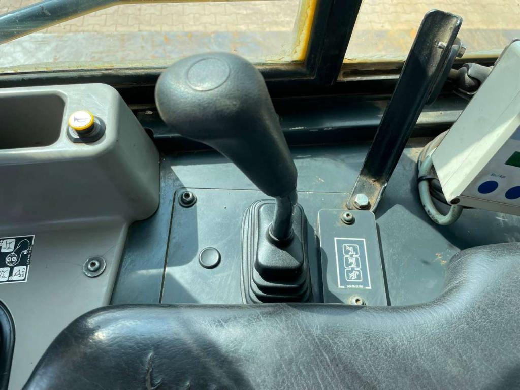Komatsu D61PXi-24 Foto 25