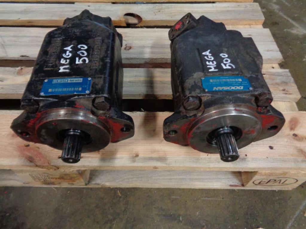 Pompa idraulica per Doosan - Daewoo Mega 500 Foto 2