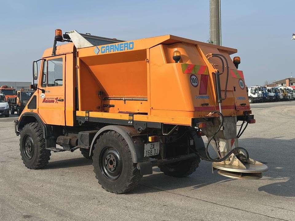 Mercedes-Benz UNIMOG U90 4X4 Foto 3