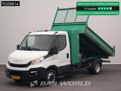 Iveco Daily 35C18 3.0L Kipper met Kist Dubbellucht 3,5t Trekhaak Navi Airco Cruise Camera Euro6 Tipper Be in vendita da BAS World B.V.
