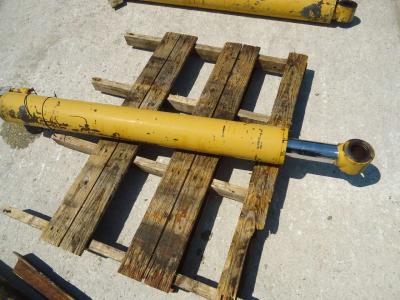 Pistone sollevamento per Venieri 12.23 in vendita da OLM 90 Srl