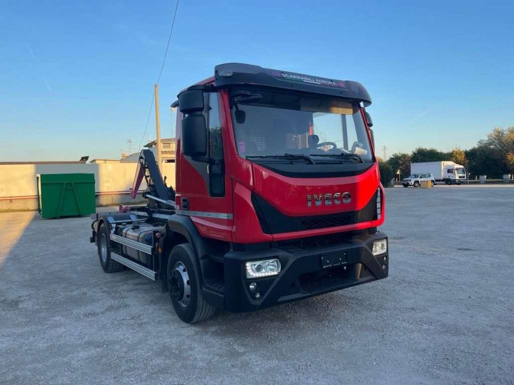 Iveco EUROCARGO 160E32 CON SCARRABILE NUOVO Foto 3