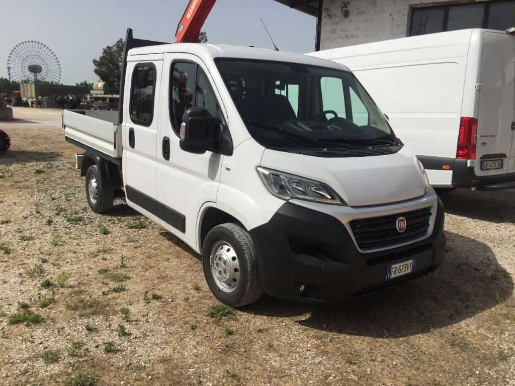 Fiat DUCATO 35 2.3 MJT Foto 1