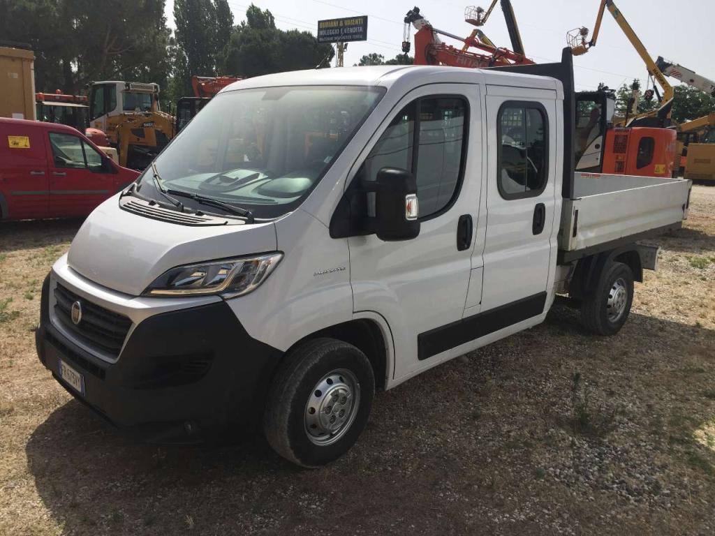 Fiat DUCATO 35 2.3 MJT Foto 3