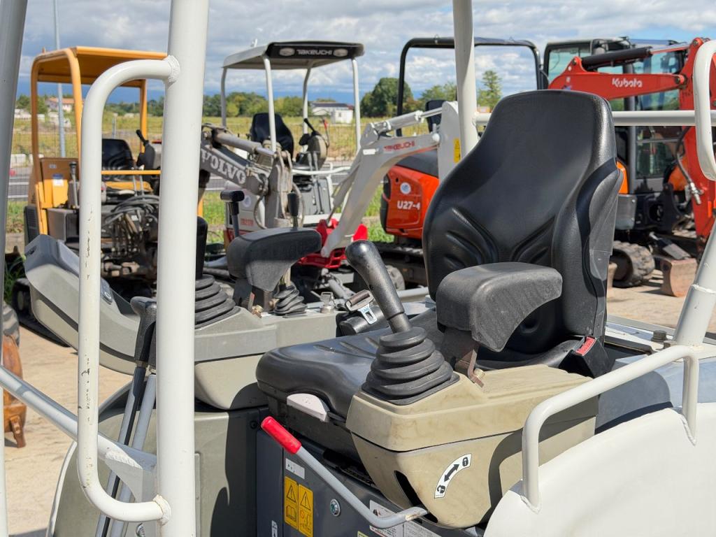 Takeuchi TB216 Foto 7