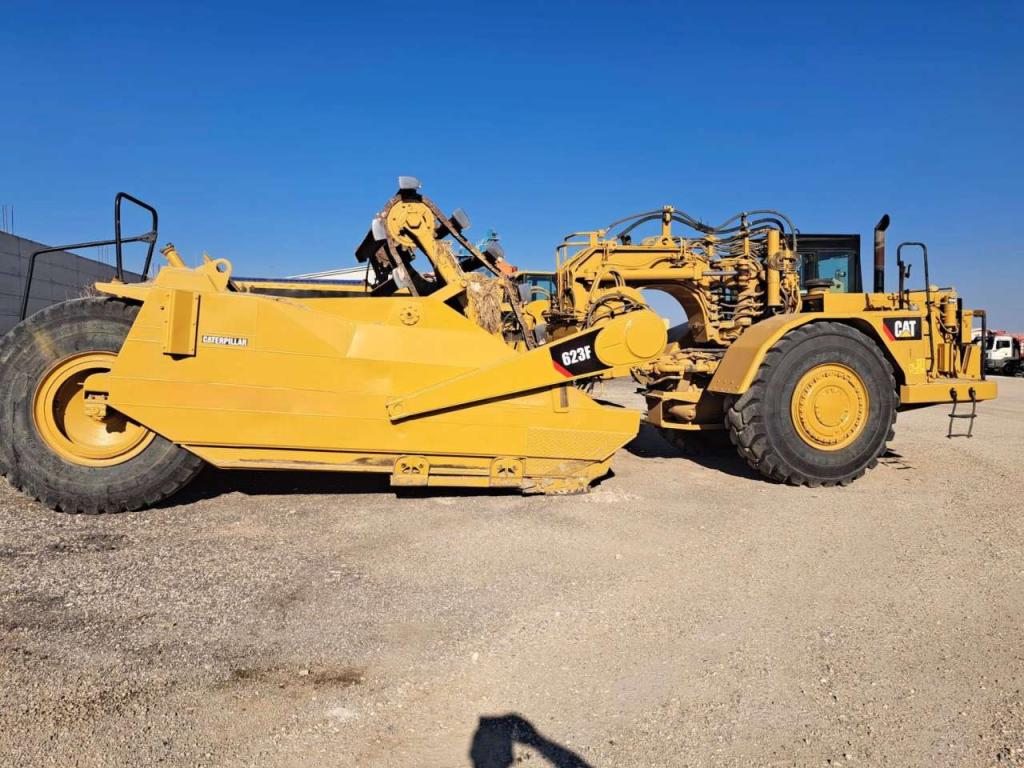 Caterpillar 623F Foto 1