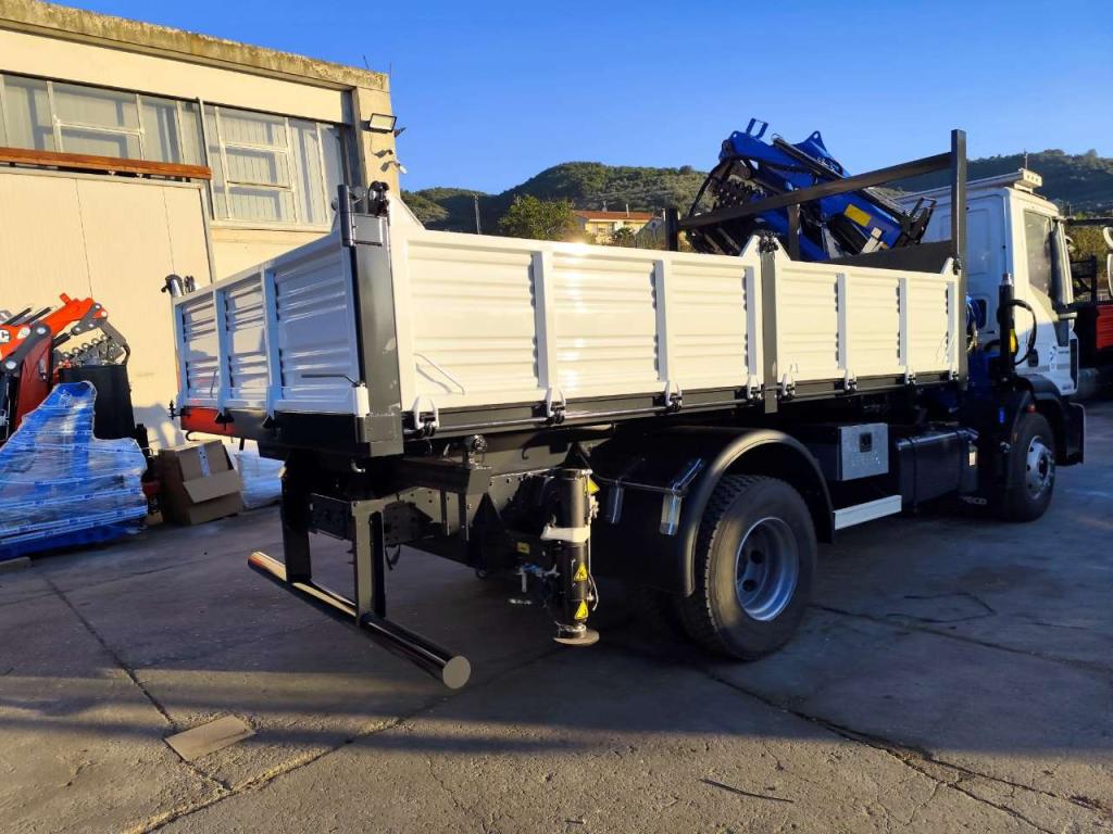 Iveco EUROCARGO 160-250 Foto 2
