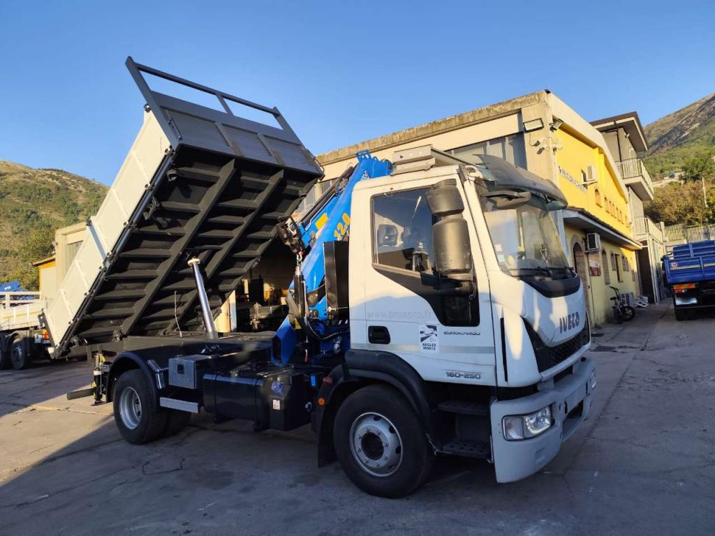 Iveco EUROCARGO 160-250 Foto 23