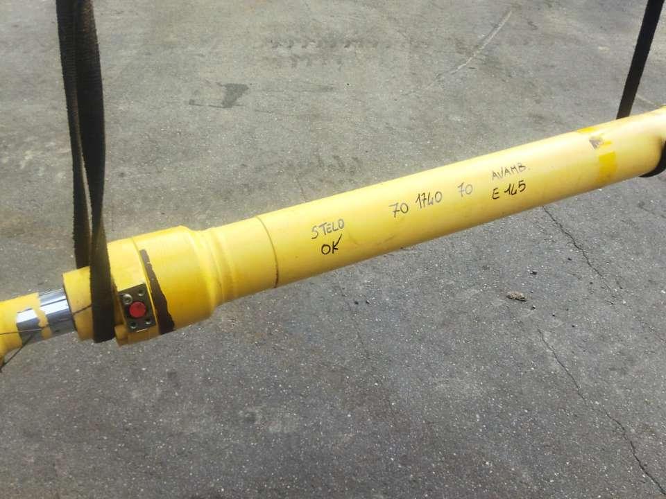 Pistone avambraccio (stick) per New Holland E 145 Foto 1