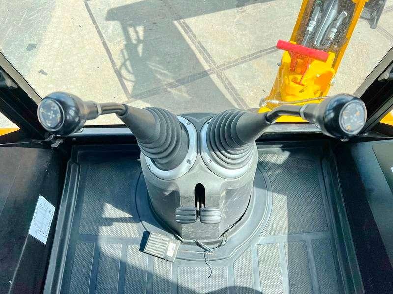 JCB 3DX / 3CX Plus 4WD - 4/1 Bucket / Hammer Lines Foto 7