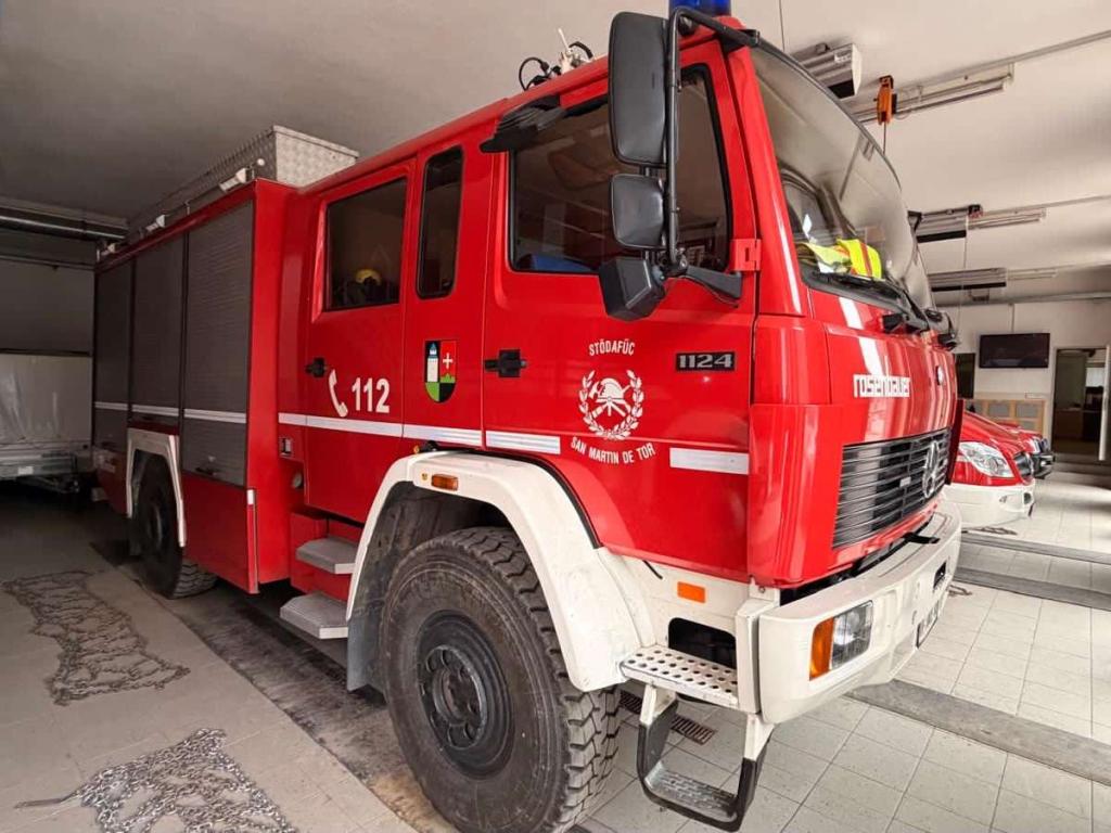 Mercedes-Benz 1124AF Foto 2