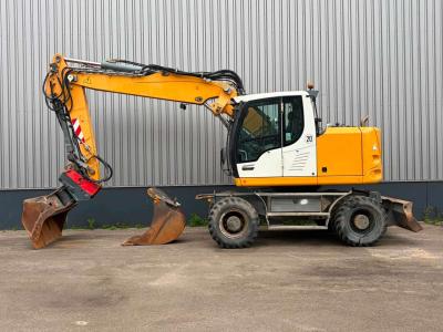 Liebherr A918 Compact Litronic Foto 1