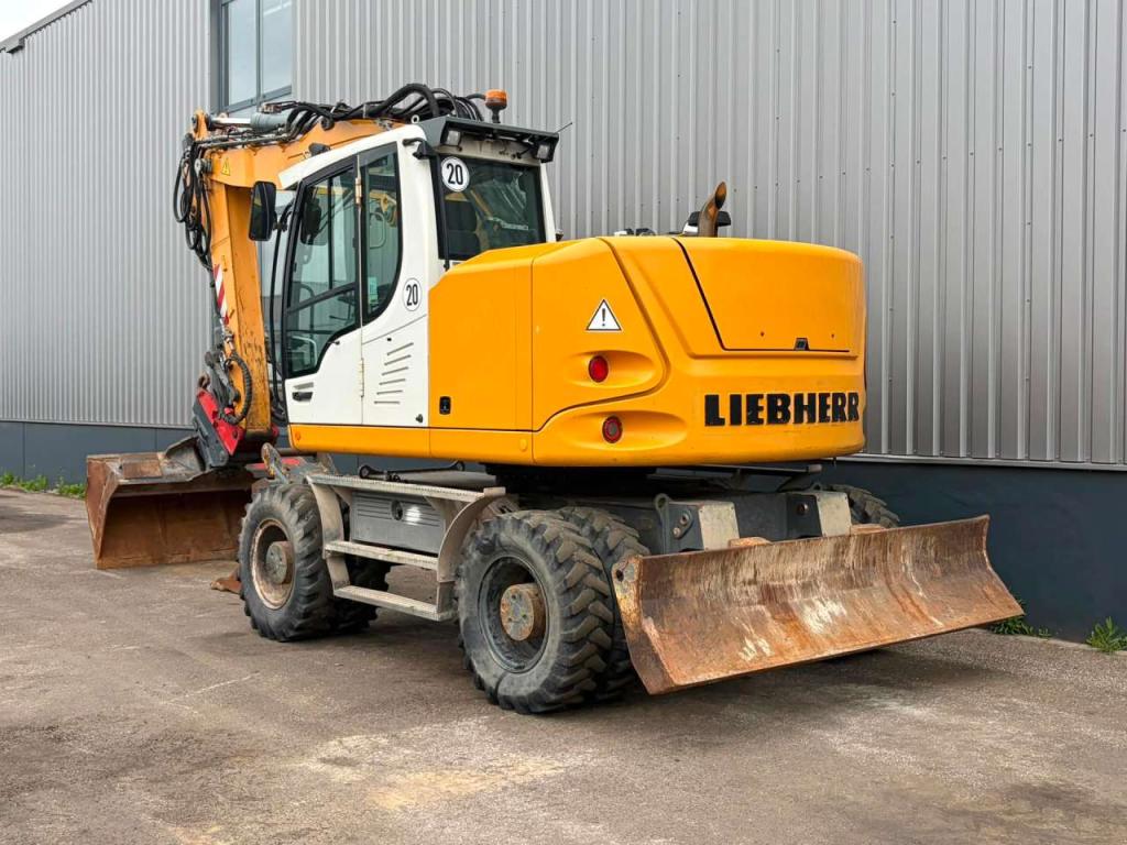 Liebherr A918 Compact Litronic Foto 3